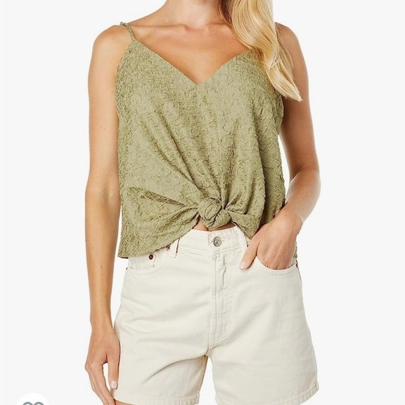 NWT ASTR The Label Green Janis Cami Lightweight Size Women’s Large - Picture 1 of 7